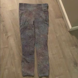 Such a steal! Lululemon. Like Brand New.
